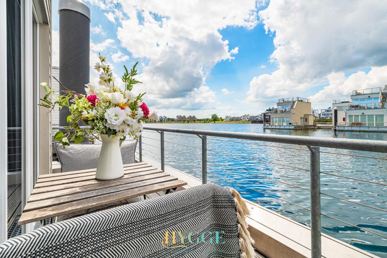Schwimmendes Haus Hygge Olpenitz Hotel Exterior photo
